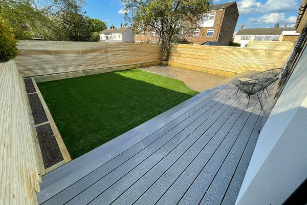 Decking specialists herts 2023-07-21 at 16.35.41 (1)