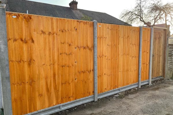 Fencing experts Herts 14