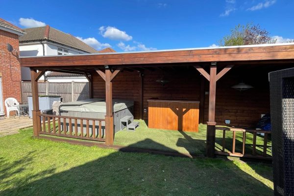 Sheds and pergolas specialists herts 2023-07-22 at 10.25.54