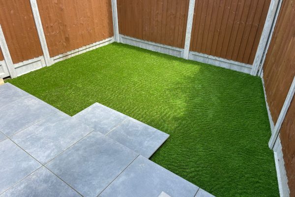 artificial grass specialists herts 2023-07-21 at 19.09.34