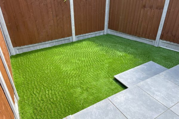 artificial grass specialists herts 2023-07-21 at 19.09.35 (1)