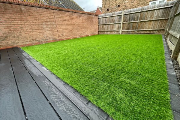 artificial grass specialists herts 2023-07-21 at 19.09.35