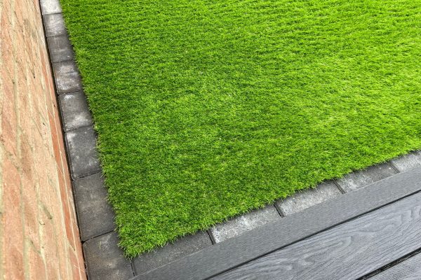 artificial grass specialists herts 2023-07-21 at 19.09.36