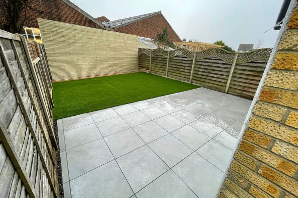 artificial grass specialists herts 2023-07-21 at 19.09.41