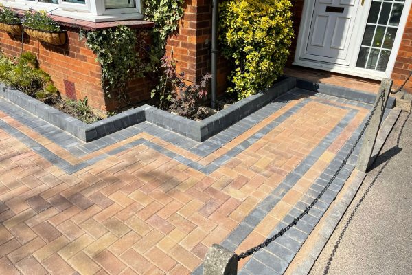 paving specialists herts 2023-07-21 at 19.34.18